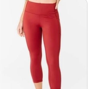 Zyia Ascend High Rise Active Leggings Capri
